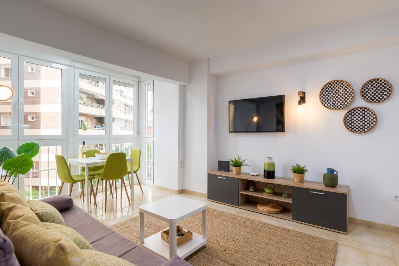 Mp5-Just Renovated Apartment Right On The Beach Malaga Luaran gambar