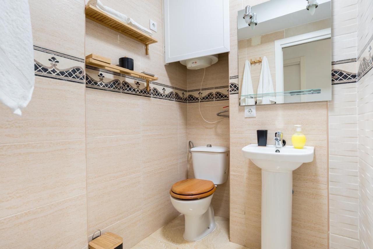 Mp5-Just Renovated Apartment Right On The Beach Malaga Luaran gambar