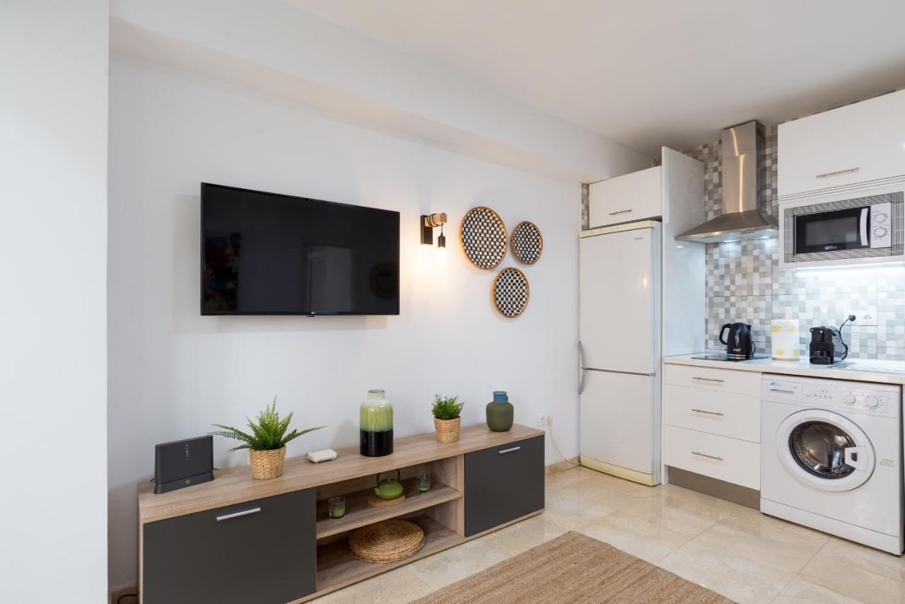 Mp5-Just Renovated Apartment Right On The Beach Malaga Luaran gambar